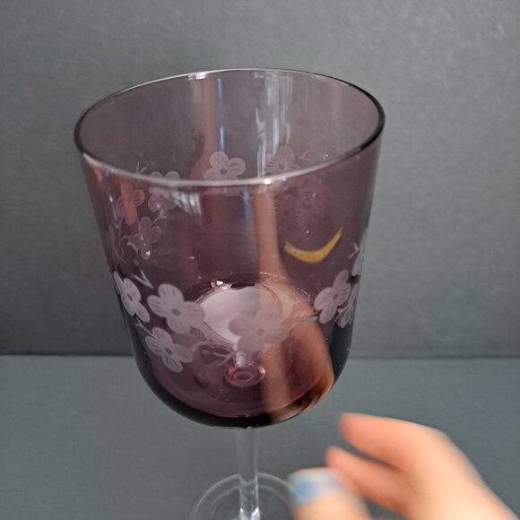 Artland Amethyst Cherry Blossom Wine Glass 8 5/8" Etched Purple Goblet Elegant - Picture 2 of 15